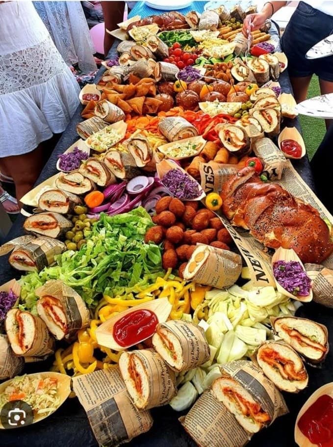 Palate food prepared for a family table